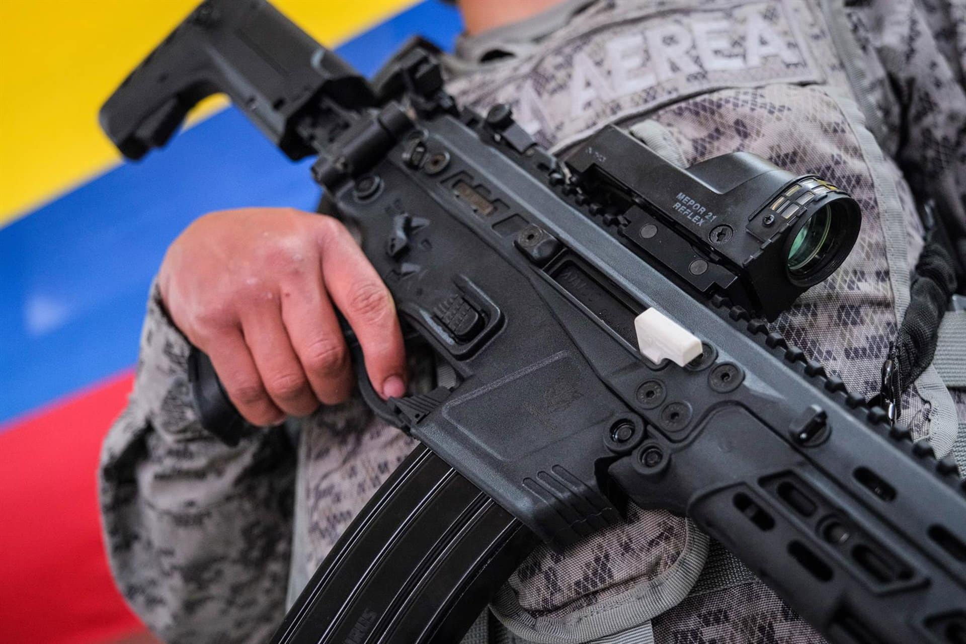 Ejército colombiano «neutraliza» seis miembros disidencia FARC séptimo otro grupo armado
